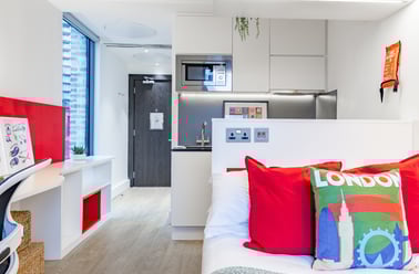 Premium Studio, Spring Mews, Tinworth Street, Vauxhall, London - Image 2